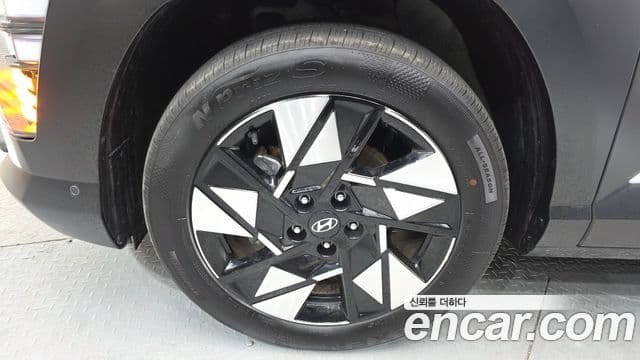 Hyundai Kona гибрид (SX2) Inspiration, 2024 все фото