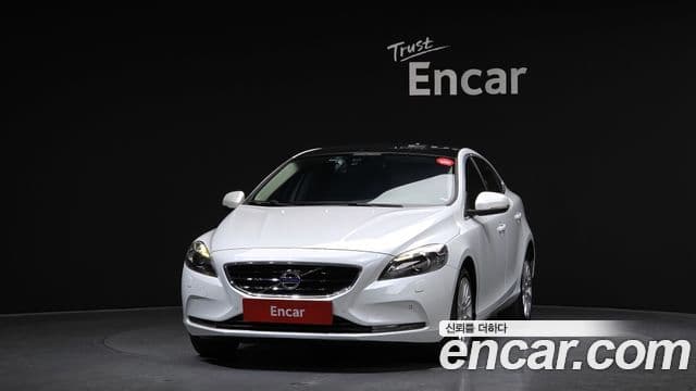Volvo V40 2세대, 2016 3