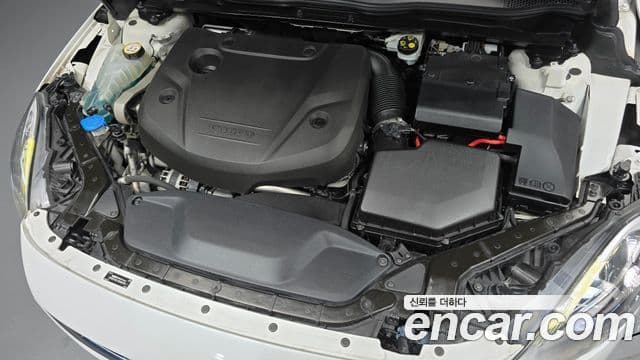 Volvo V40 2세대, 2016 6