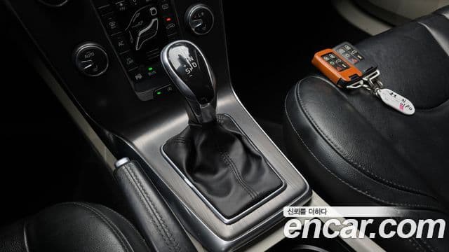 Volvo V40 2세대, 2016 9