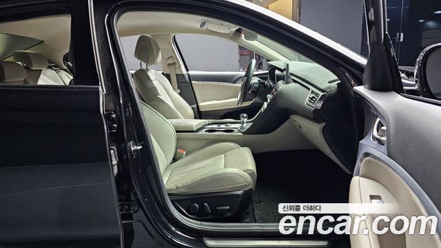 Genesis G70 Elite, 2020 10