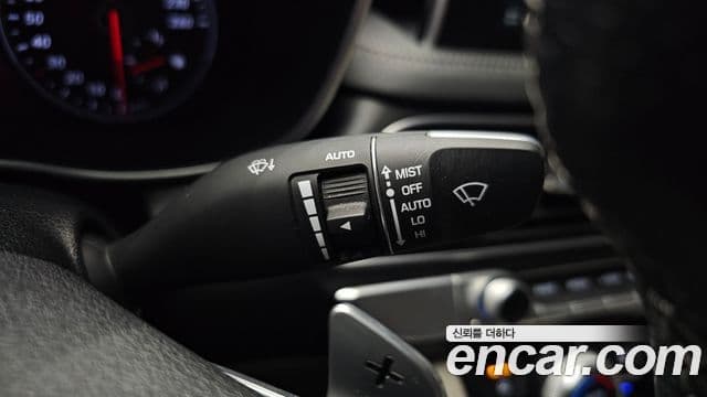 Genesis G70 Elite, 2020 18