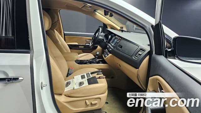 Kia The / новый New Carnival Noblesse Special, 2020 11