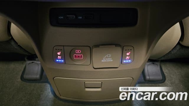 Kia The / новый New Carnival Noblesse Special, 2020 19