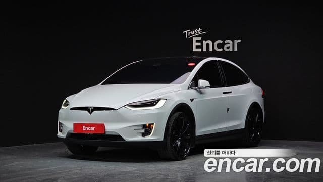 Tesla модель X Long Range, 2020 1