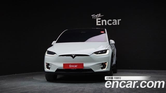 Tesla модель X Long Range, 2020 3
