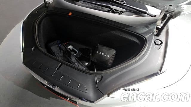 Tesla модель X Long Range, 2020 6