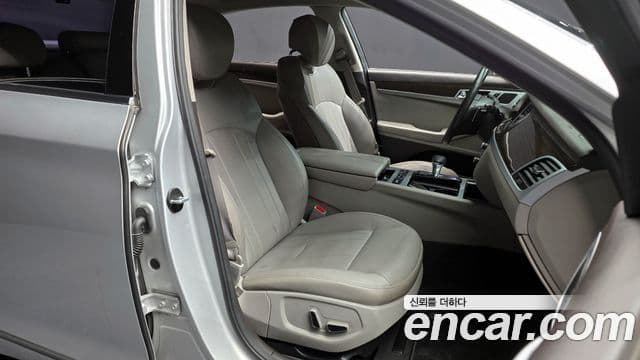 Genesis G80 Luxury, 2018 10