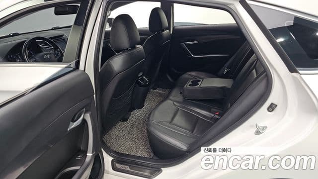 Hyundai i40 살룬 PYL, 2014 11