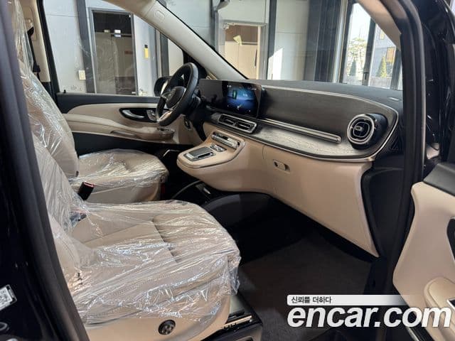 Mercedes-Benz V-класс W447, 2025 7