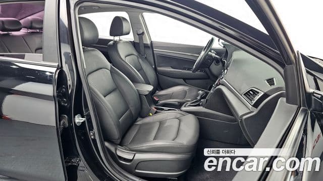 Hyundai Avante AD 1.6 GDI Smart, 2017 10