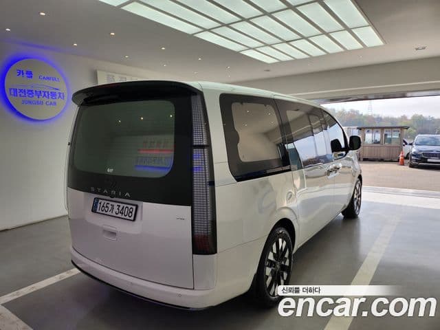 Hyundai Staria Inspiration, 2025 2