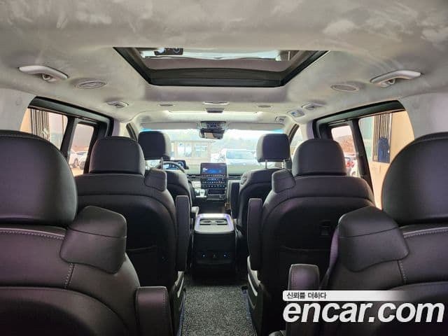 Hyundai Staria Inspiration, 2025 10