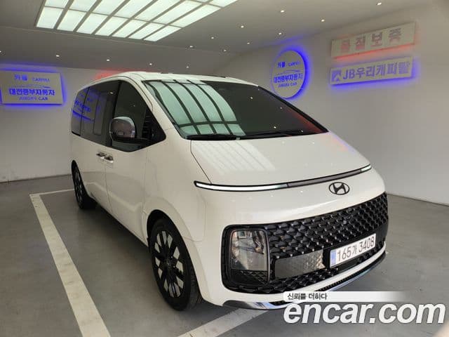 Hyundai Staria Inspiration, 2025 11