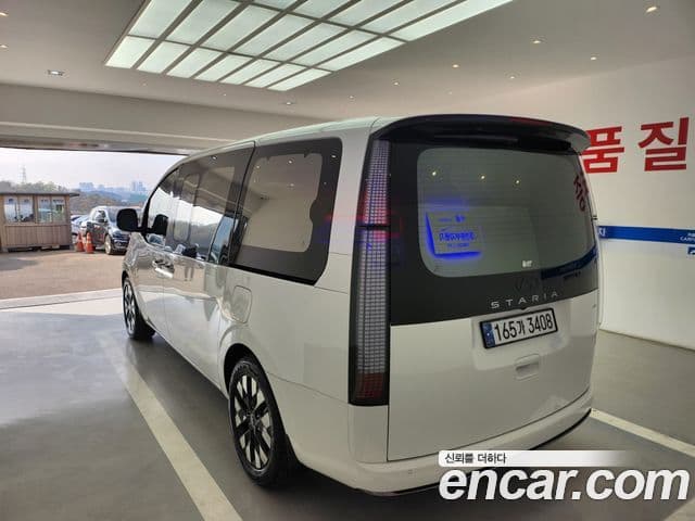 Hyundai Staria Inspiration, 2025 12