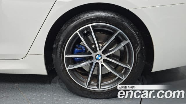 BMW 5시리즈 (G30) 520i M Sport, 2021 все фото