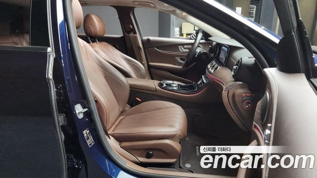 Mercedes-Benz E-класс W213 Exclusive, 2017 11