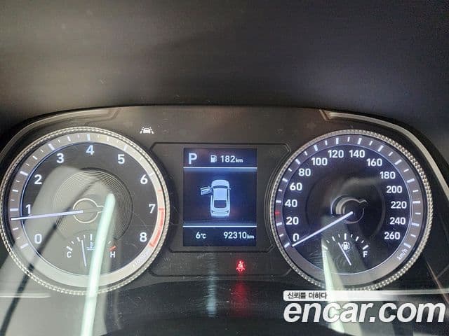 Hyundai Sonata (DN8) Premium Family, 2021 10