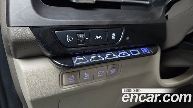 Kia Carnival 4세대 бензин 9인승 High Limousine(компания по спецнадстройкам), 2023 14