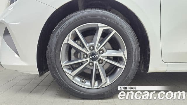 Kia The / новый New K3 2세대 Prestige, 2022 все фото