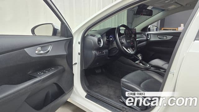 Kia The / новый New K3 2세대 Prestige, 2022 10