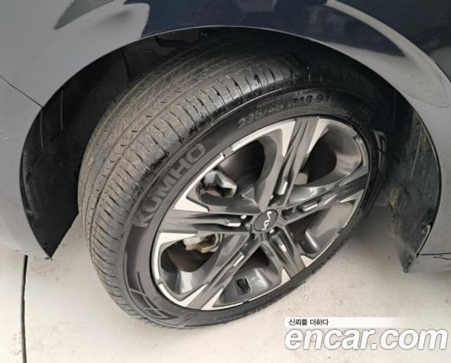 Kia K5 гибрид 3세대 Signature, 2023 6