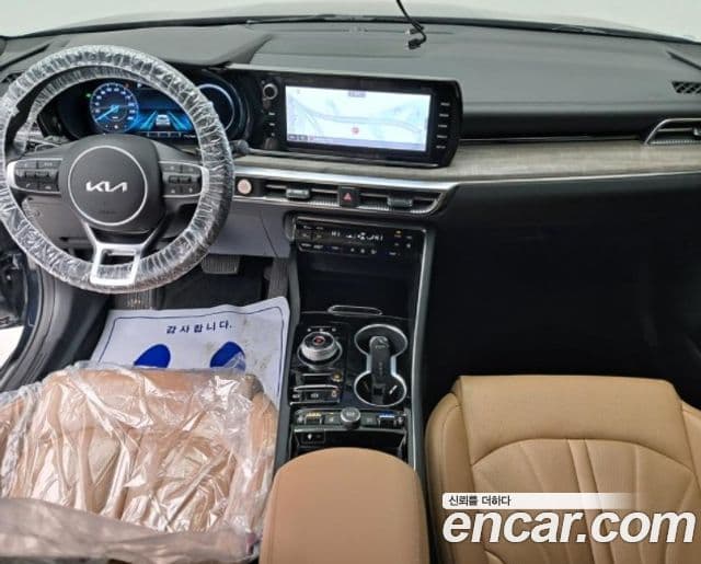 Kia K5 гибрид 3세대 Signature, 2023 9