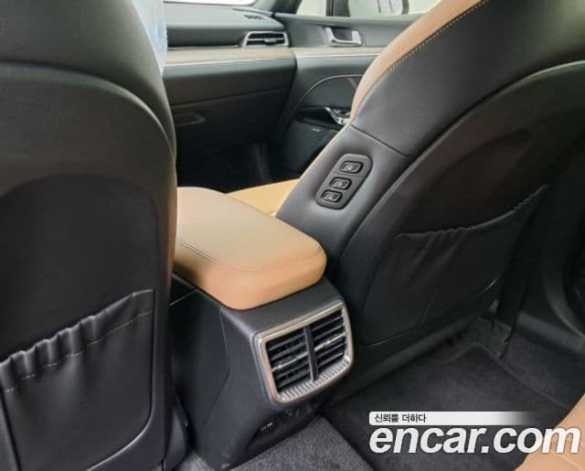 Kia K5 гибрид 3세대 Signature, 2023 18