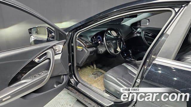 Hyundai Grandeur HG Premium, 2013 11