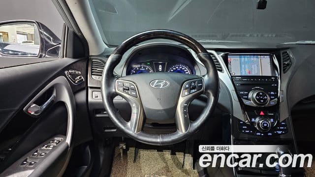 Hyundai Grandeur HG Premium, 2013 13
