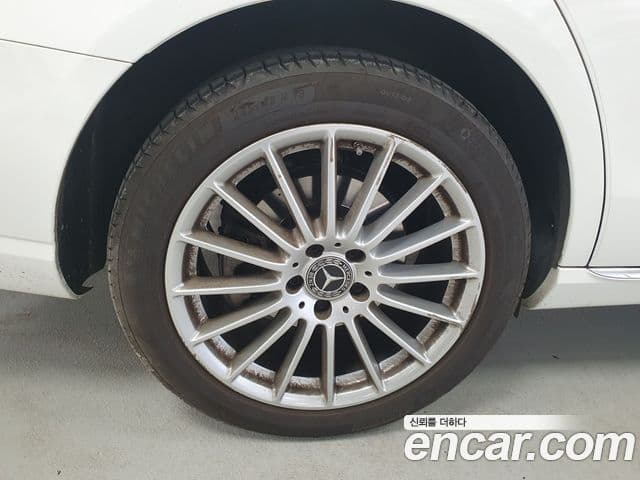 Mercedes-Benz E-класс W213 Exclusive, 2023 все фото