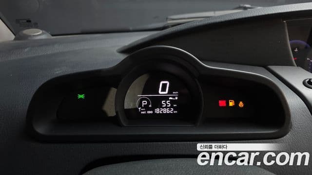 KG모빌리티(SsangYong) Korando 투리스모 4WD GT 9인승, 2014 8