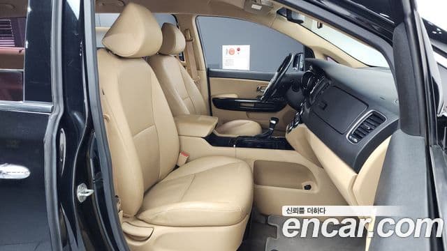 Kia All New Carnival Prestige, 2018 11