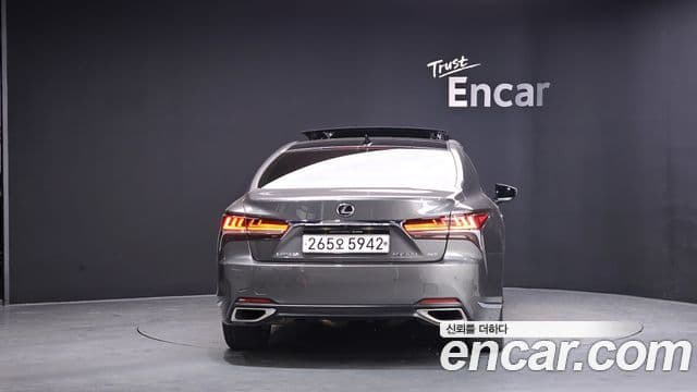 Lexus LS500 5세대 3.5 Luxury AWD, 2018 4