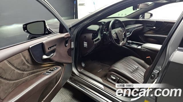 Lexus LS500 5세대 3.5 Luxury AWD, 2018 10
