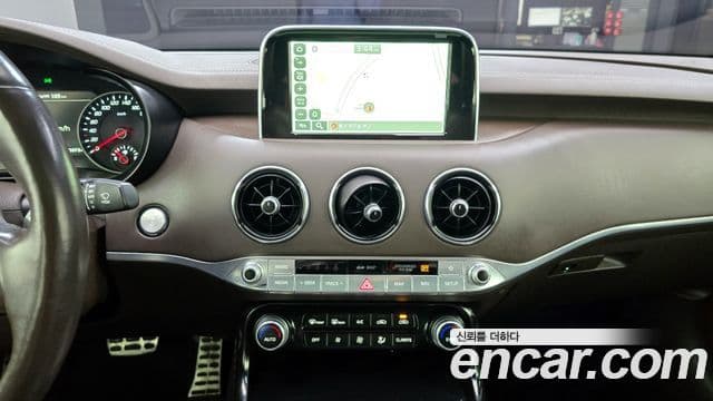 Kia 스팅어 Platinum, 2018 17