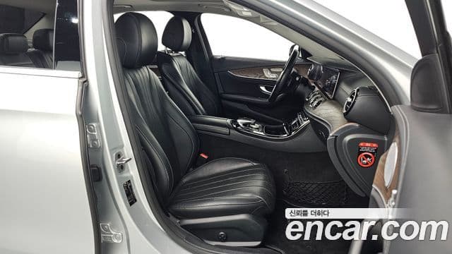 Mercedes-Benz E-класс W213 Exclusive, 2019 10