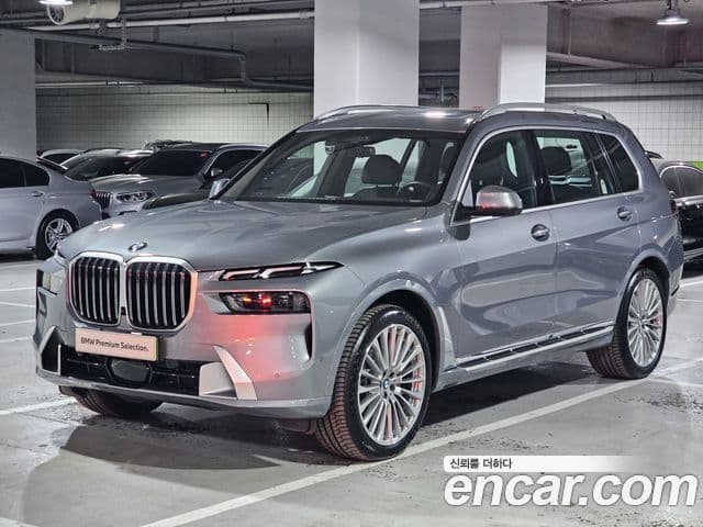 BMW X7 (G07) xDrive 40i Design Pure Excellence 6인승, 2025 1