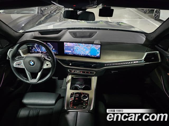 BMW X7 (G07) xDrive 40i Design Pure Excellence 6인승, 2025 7