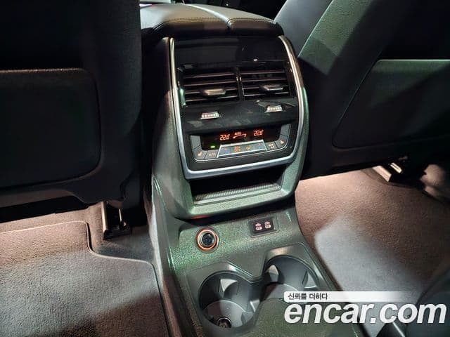 BMW X7 (G07) xDrive 40i Design Pure Excellence 6인승, 2025 18