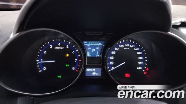 Hyundai Veloster Unique, 2012 8