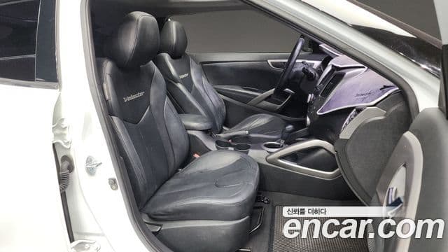 Hyundai Veloster Unique, 2012 11