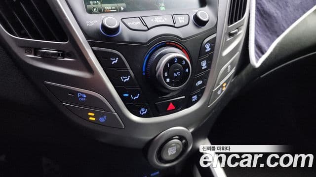 Hyundai Veloster Unique, 2012 16