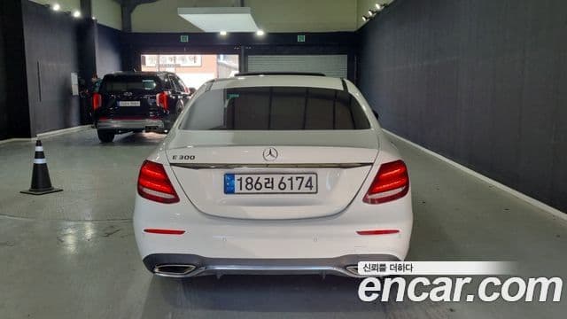 Mercedes-Benz E-класс W213 AMG Line, 2019 4