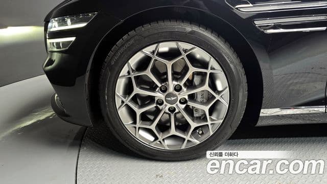 Genesis G80 (RG3) бензин 3.5 турбо AWD, 2022 все фото