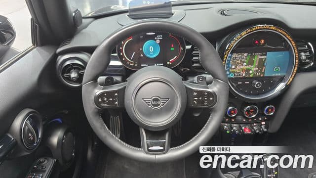 Mini Cooper S кабриолет 3세대, 2024 13