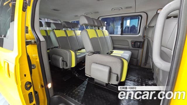 Hyundai Grand Starex детский перевозочный автомобиль, 2017 12