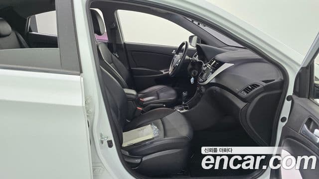 Hyundai Accent(новый кузов / новое поколение) Modern, 2016 11