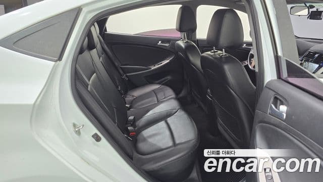 Hyundai Accent(новый кузов / новое поколение) Modern, 2016 12