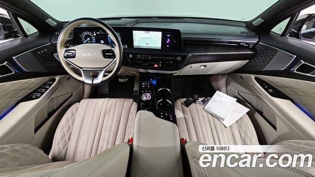 Kia K8 гибрид Signature, 2023 7